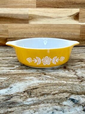Vintage Pyrex #471B Butterfly Gold Round Baking Dish (No Lid) 😍🧡